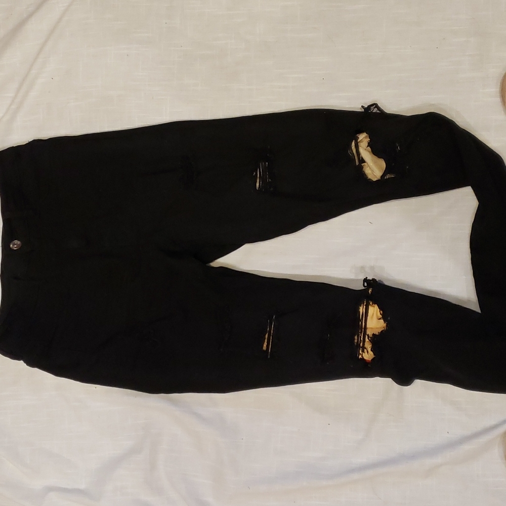 2/$20 Divided midrise distressed jeans